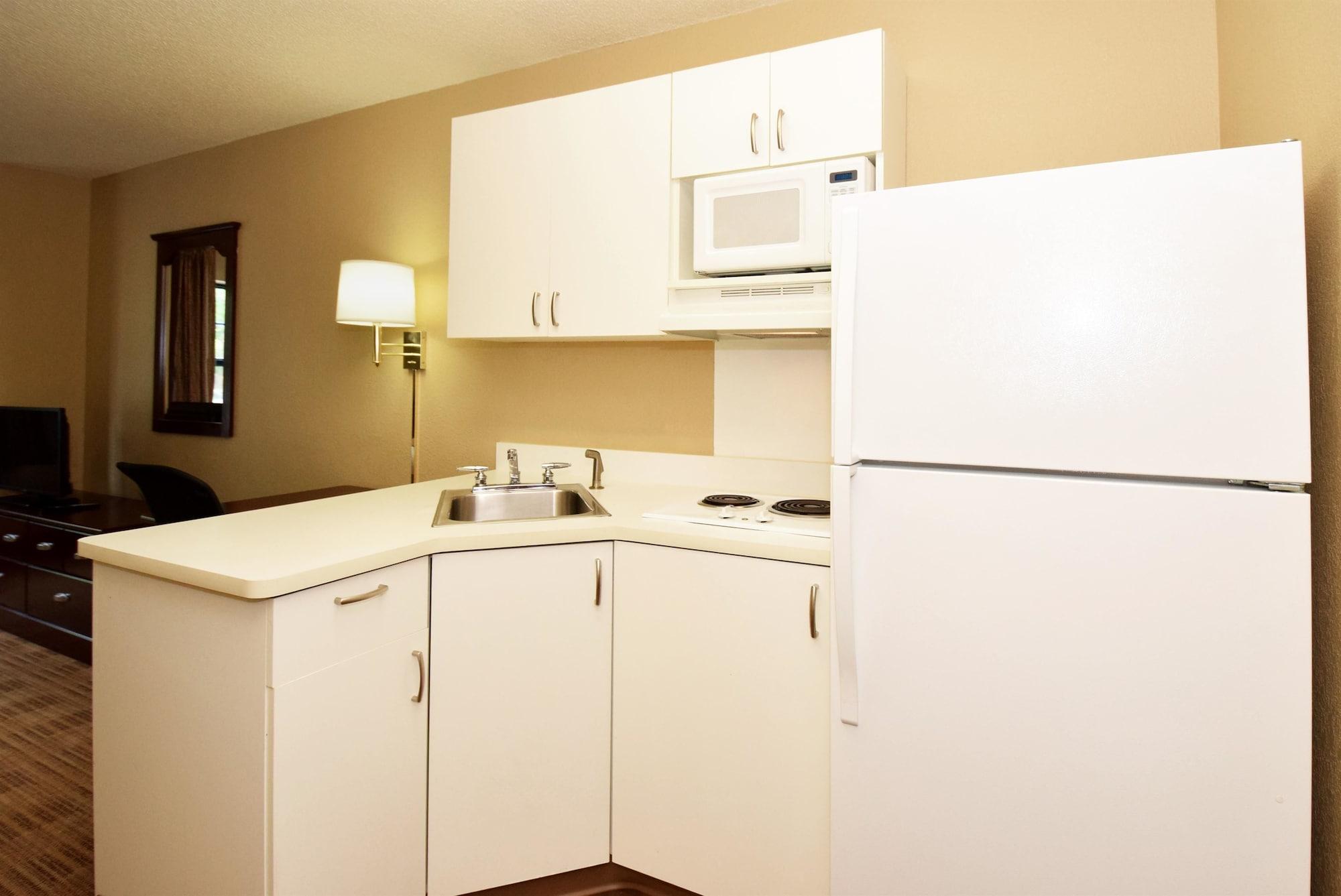Extended Stay America Suites - Chicago - Woodfield Mall Schaumburg Exterior photo